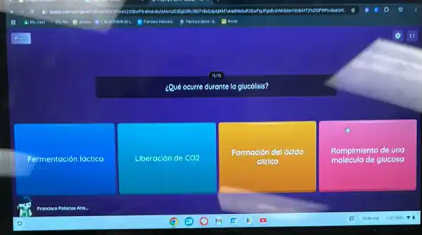 ¿Qué ocurre durante la glucólisis?
Fermentación láctica
Liberación de CO2
Formación del ácido
citrico
Romplmlento de una
molécula de glucosa